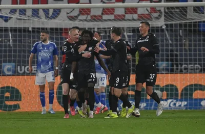 Salim Lawal vstřelil první branku v dresu Viktorie.