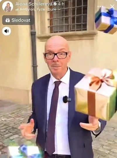 Ministr kultury složil píseň. 