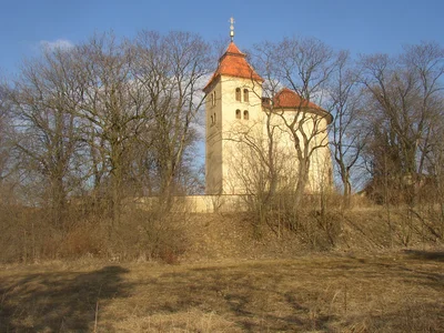 Rotunda svatého Petra a Pavla v Budči je nejstarší dochovanou stavbou v Čechách.