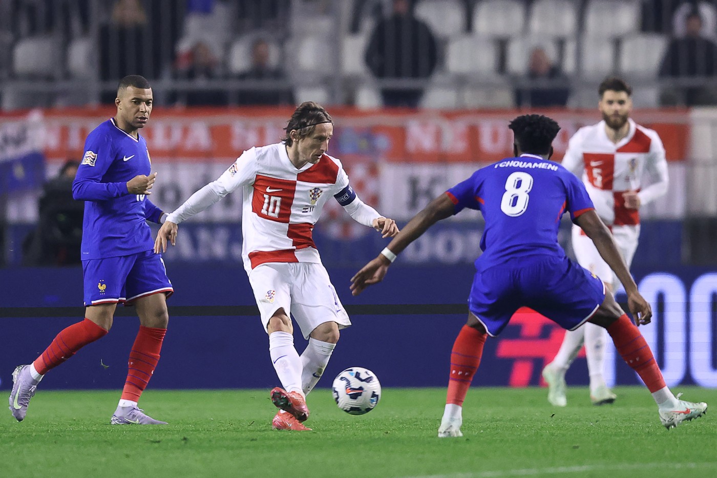 Mbappé a Modrič, spoluhráči z Realu Madrid.