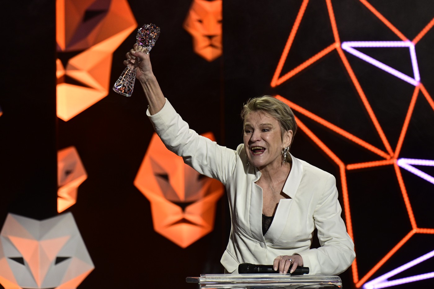 Simona Peková si odnesla Českého lva za nejlepší herečku za film Přišla v noci