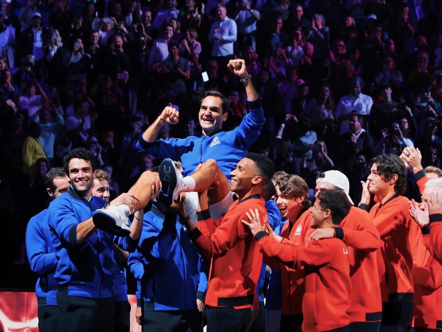 Roger Federer ukončil hvězdnou kariéru na Laver Cupu 2022.