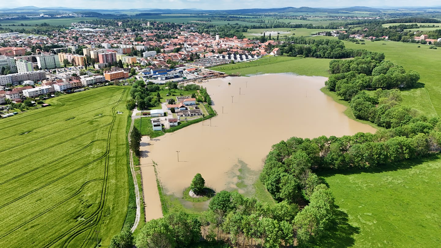Vody je v přírodě v tuto chvíli dostatek.