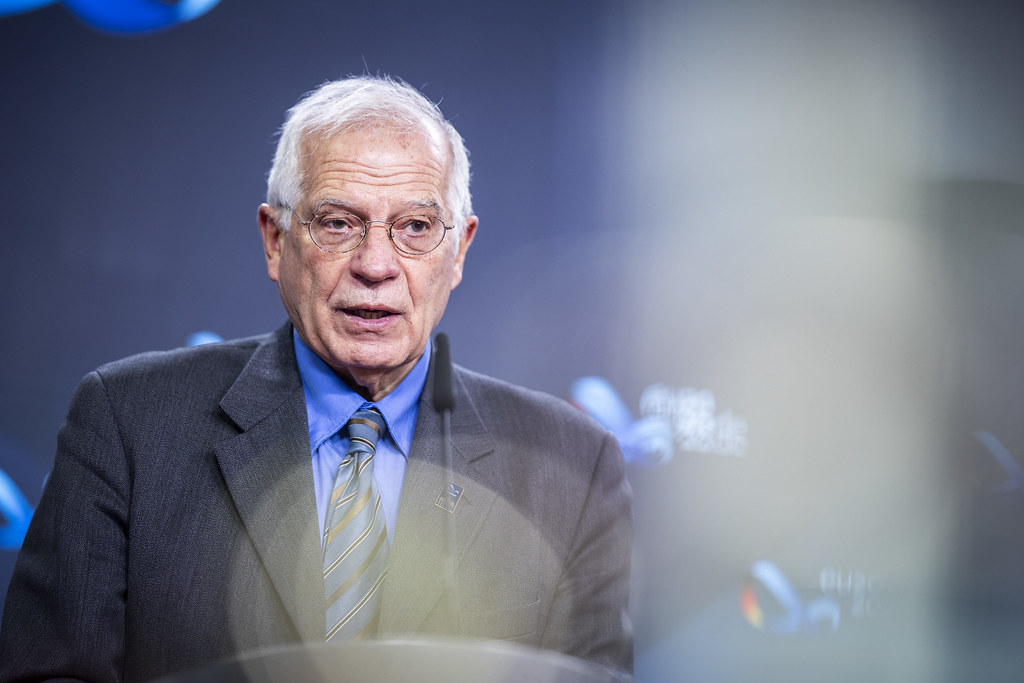 Šéf unijní doplomaci Josep Borell přijal výzvu osmi států k uvalení dalších sankcí na Rusko.