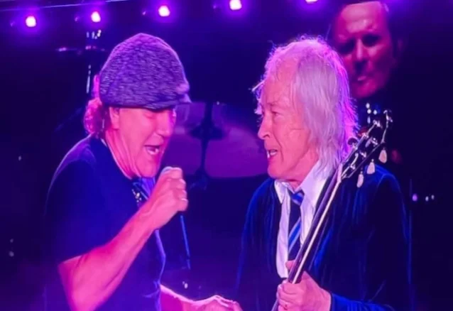Brian Johnson a Angus Young na kalifornském Power Tripu.