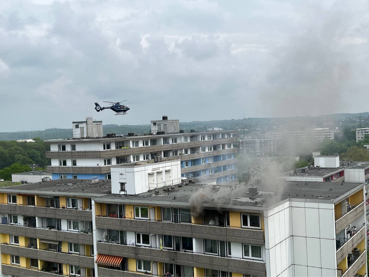 Zásah po výbuchu v Ratingenu.