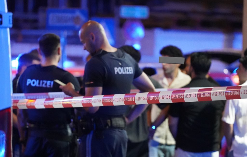 Německá policie už vraždícího cizince dopadla.