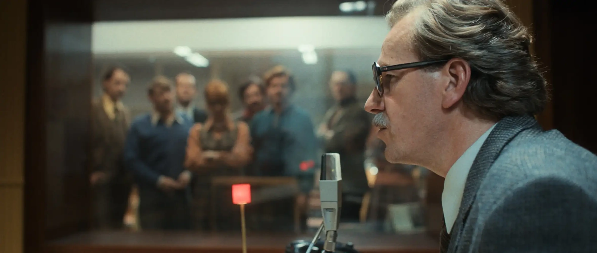 Záběr z filmu Vlny (2024)