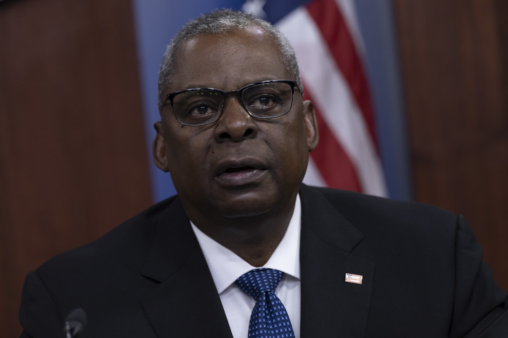 Americký ministr zahraničí slíbil Ukrajině podporu, peníze však nikoliv.