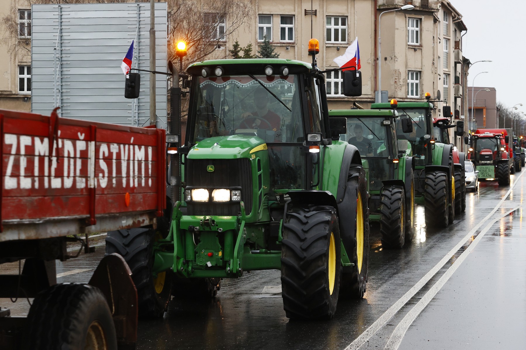 Zemědělci jsou znovu připraveni vytáhnout do ulic.