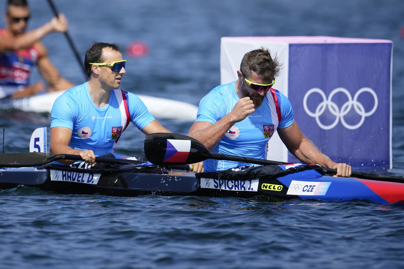 Jakub Špicar s Danielem Havlem po postupu do semifinále