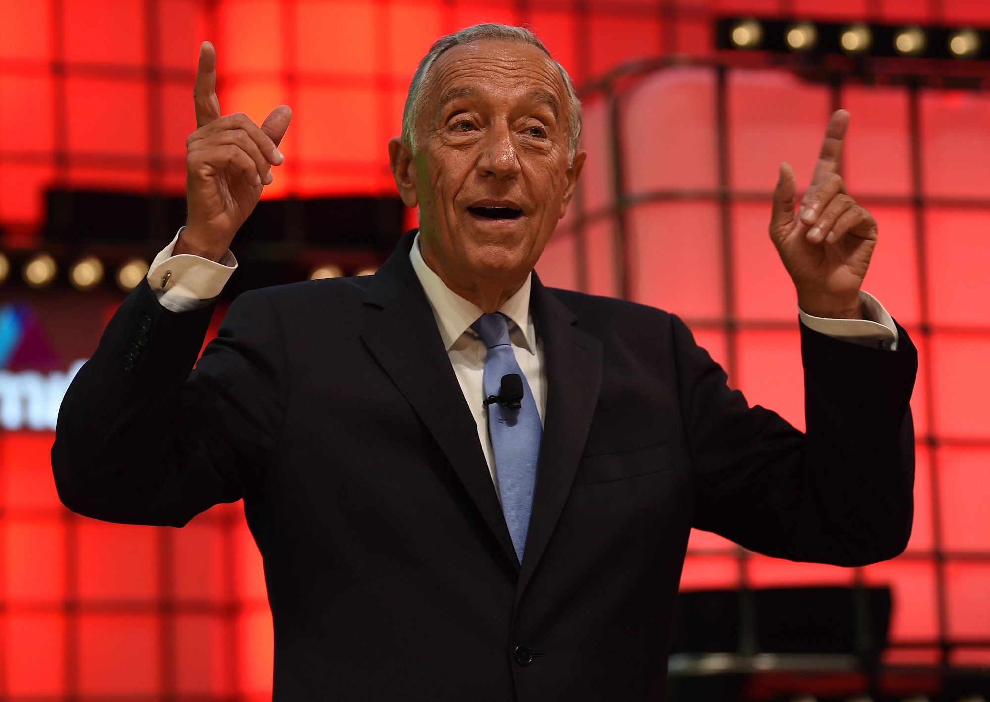 Portugalský prezident Marcelo Rebelo de Sousa dnes oznámil rozpuštění parlamentu.