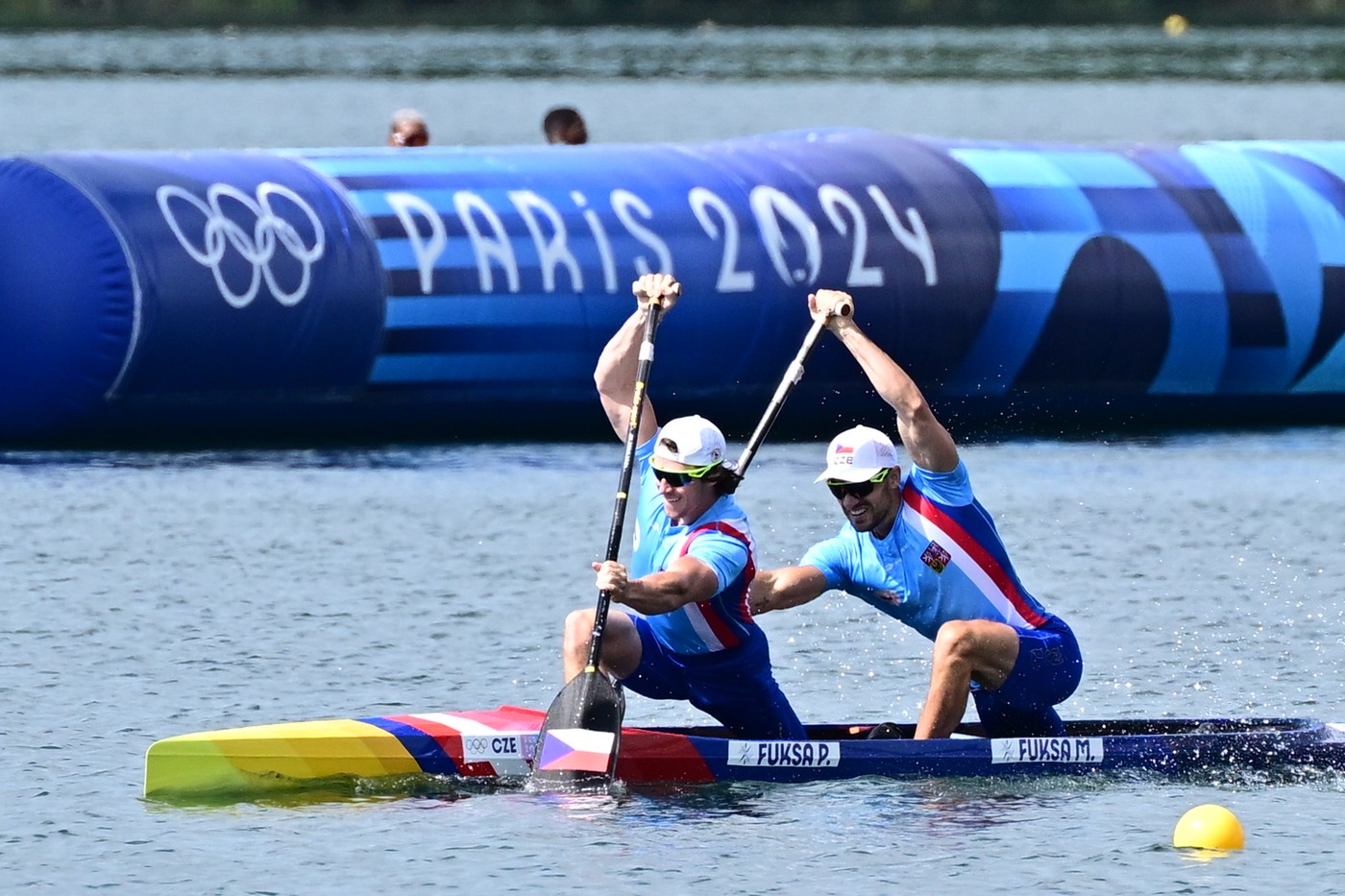 Bratři Fuksové během semifinálové jízdy