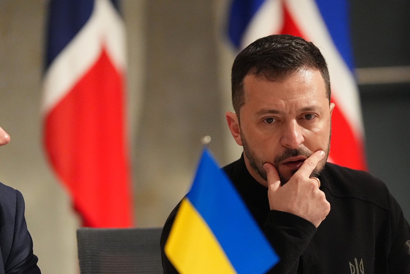 Mír za území: USA tlačí na Kyjev, aby se vzdal Donbasu