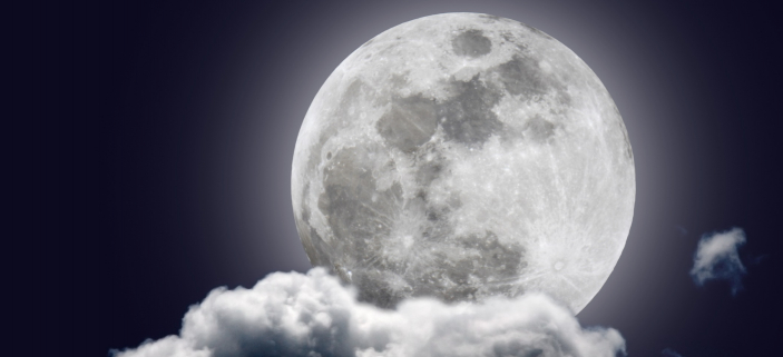 Tento týden udivil pozorovatele noční oblohy superúplněk.