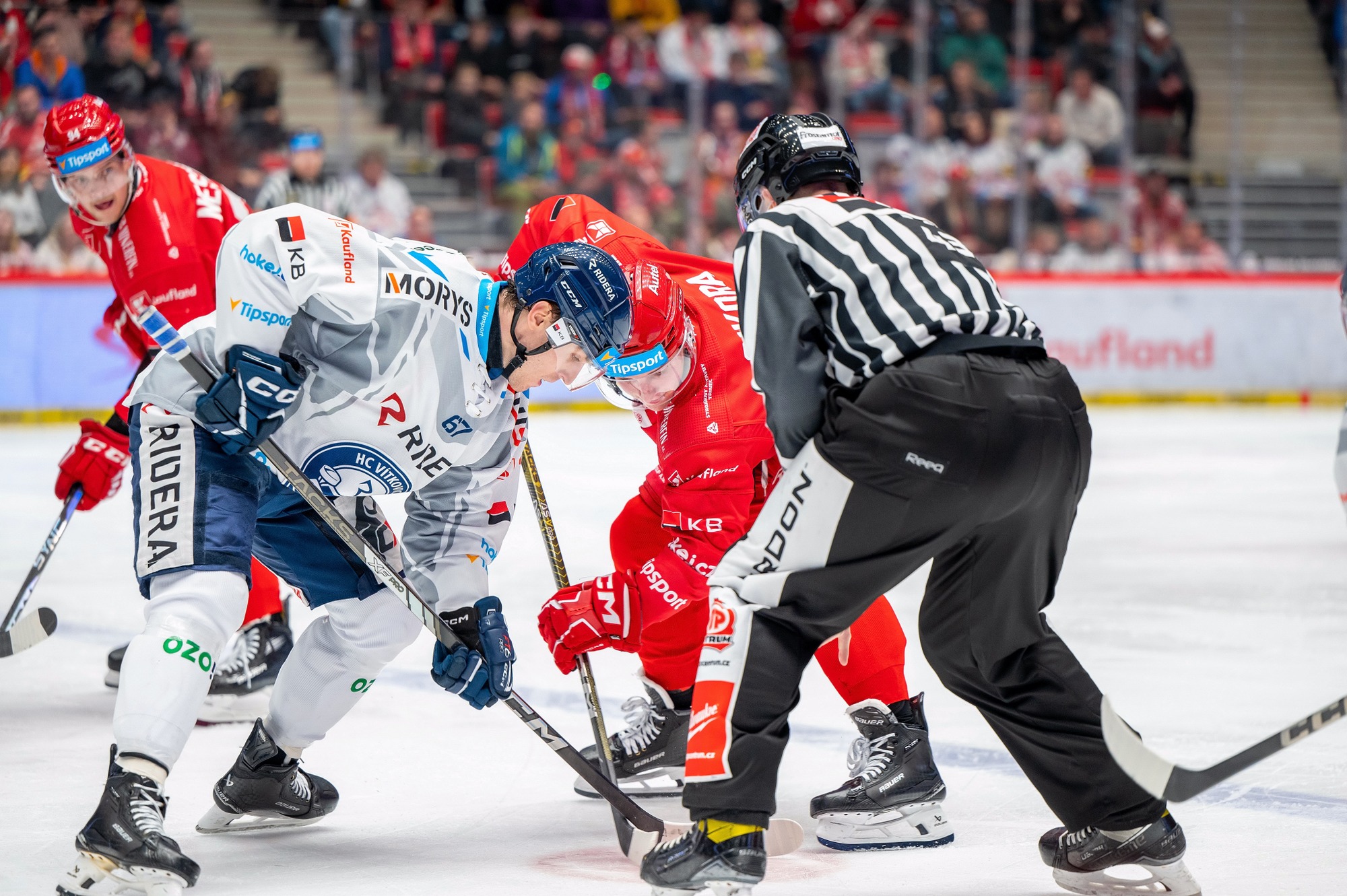 V derby vyhráli Oceláři