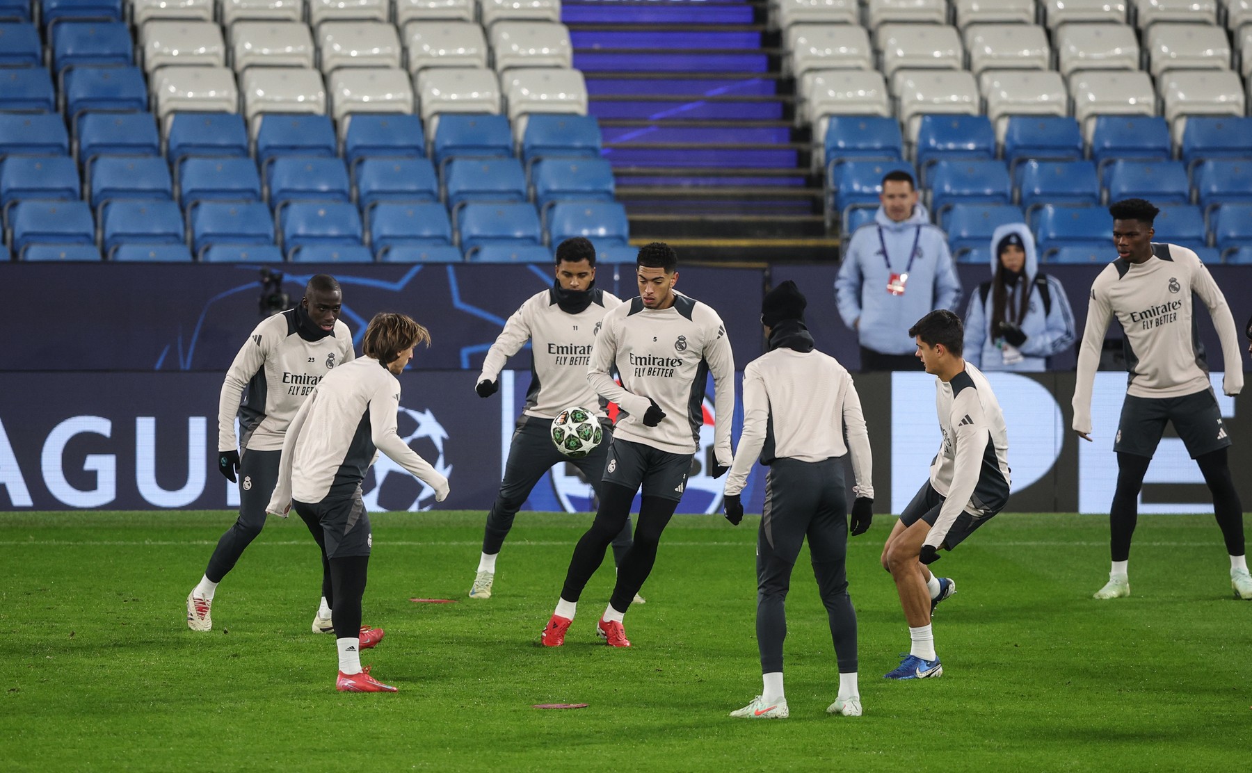 Fotbalisté Realu Madrid při tréninku.