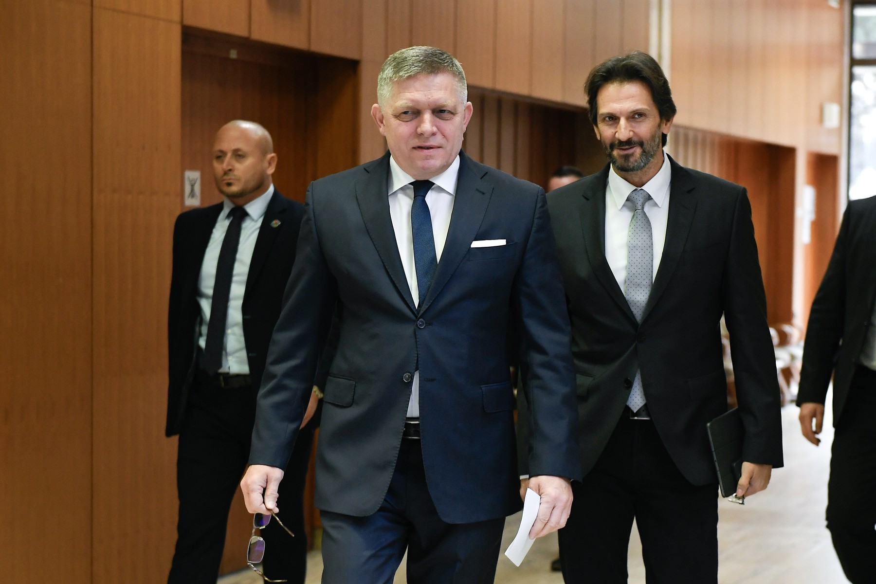 Slovenský premiér Robert Fico a ministr obrany Robert Kaliňák (Foto: 20. 11. 2023)