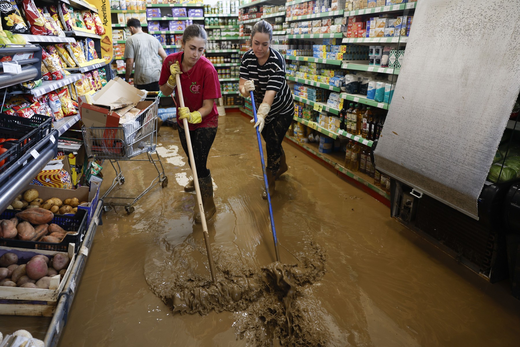 Zatopený obchod v Málaze (14. 11. 2024)