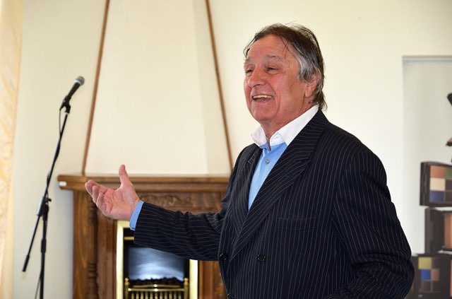 Zesnulý zpěvák Karel Bláha.