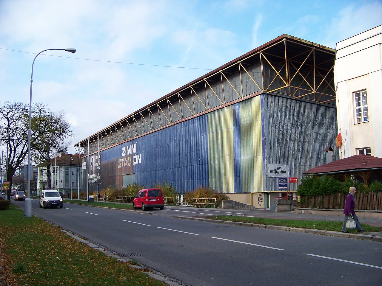 Zimní stadion v Olomouci je jednou z největších ostud města.