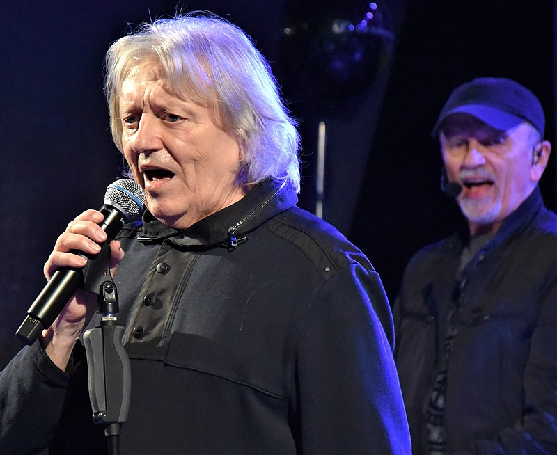 Václav Neckář a jeho bratr Jan, šéf kapely Bacily.