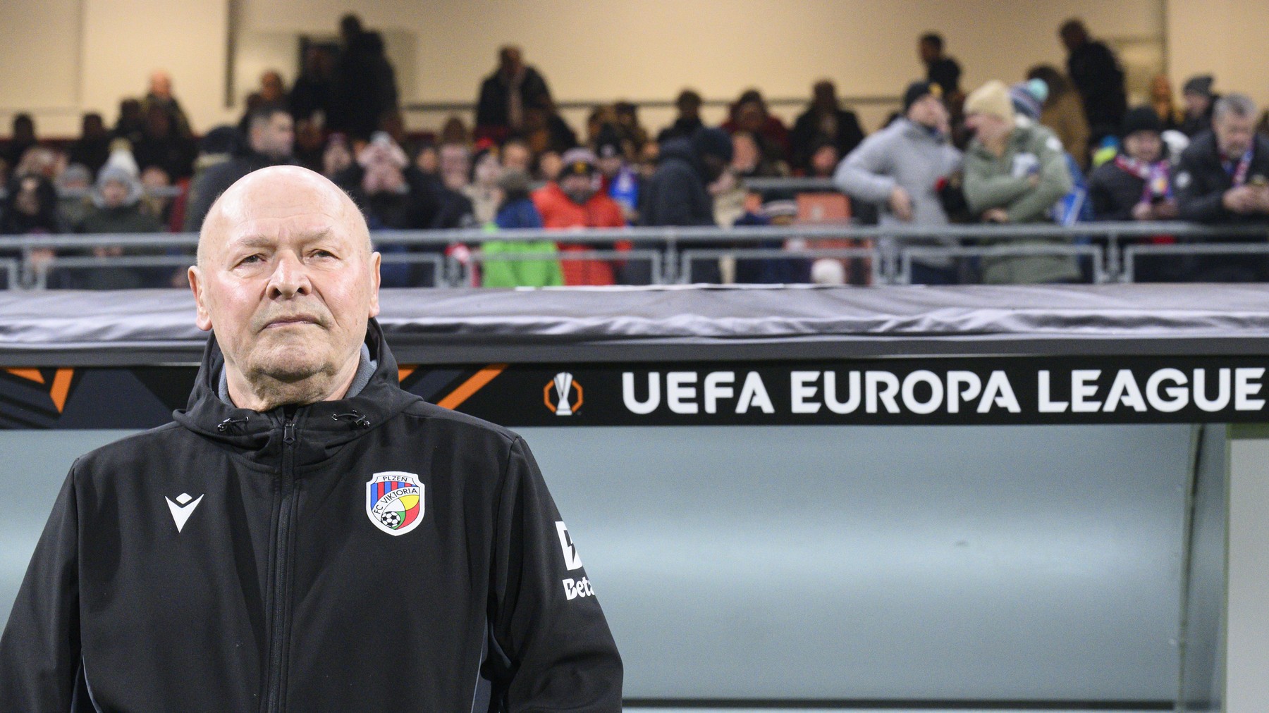 Miroslav Koubek na lavičce Plzně.