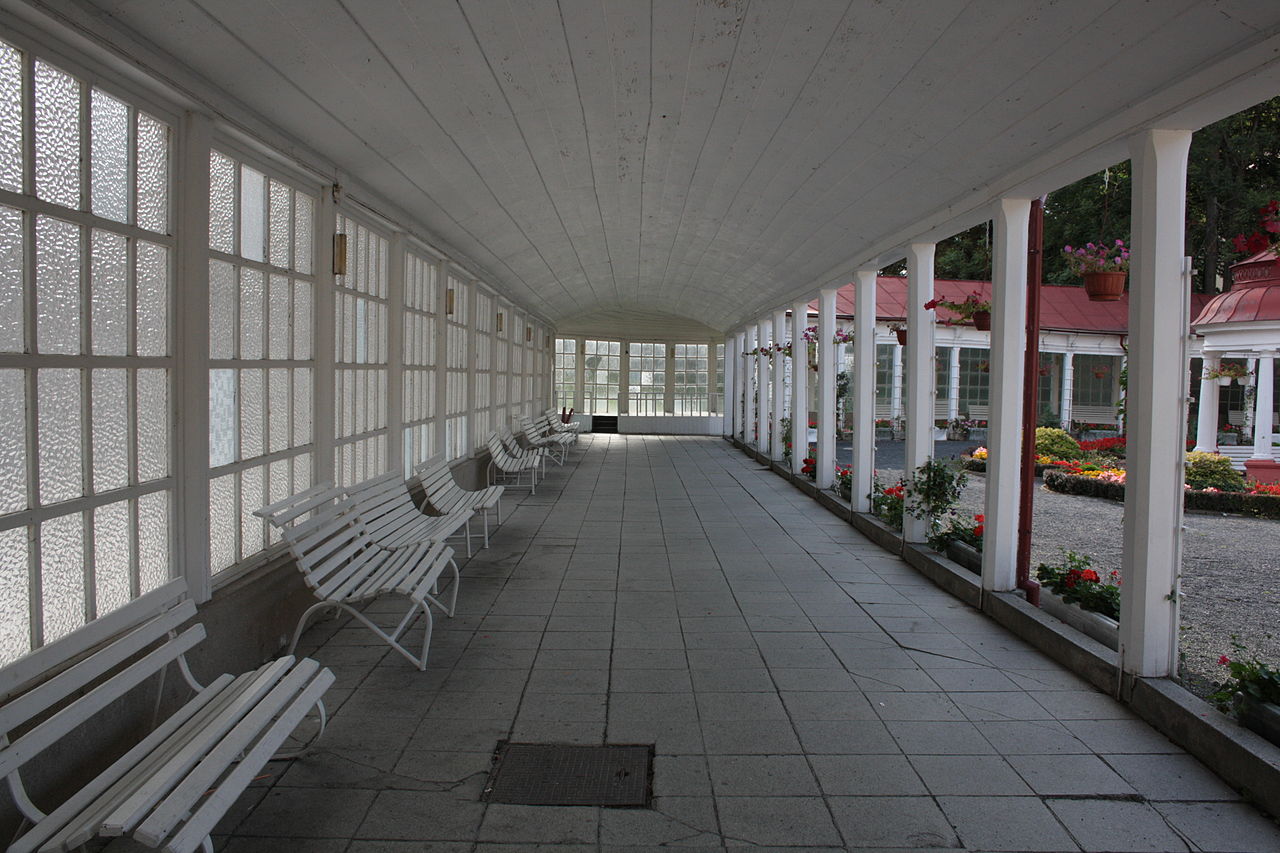 Stará kolonáda Lázní Libverda bude brzy minulostí.