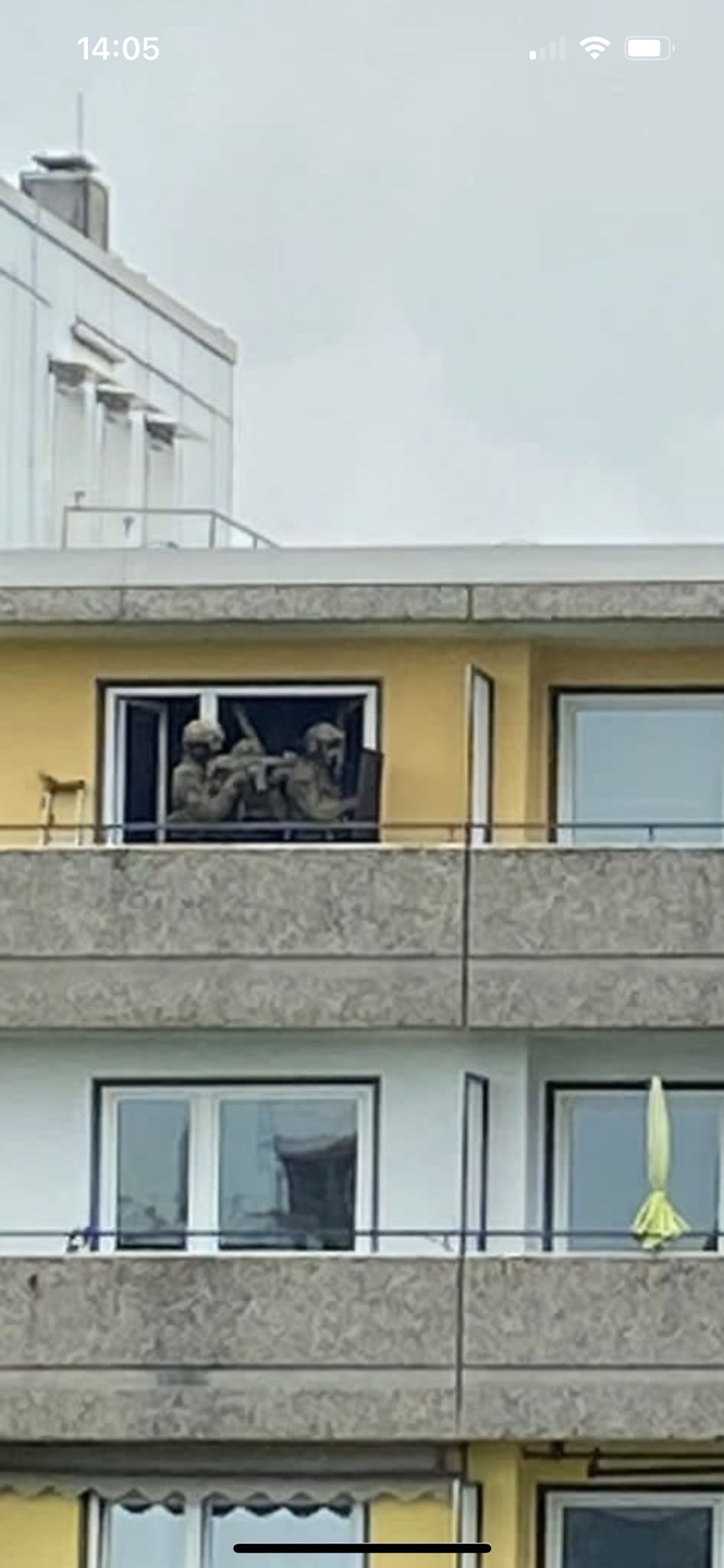 Zásah po výbuchu v Ratingenu.